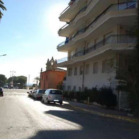 Apartment Joli 2p Calme Refait A Neuf Avec Terrasse, Wifi Et Parking - Fr-1-196-340 Menton