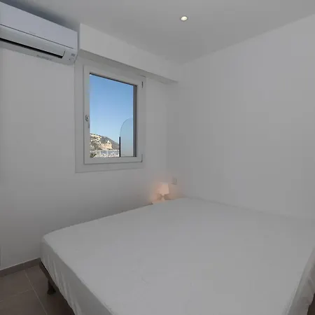 Apartment Joli 2p Calme Refait A Neuf Avec Terrasse, Wifi Et Parking - Fr-1-196-340 *