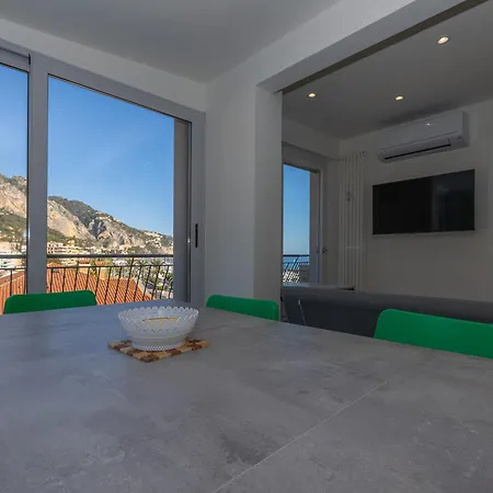 Apartment Joli 2p Calme Refait A Neuf Avec Terrasse, Wifi Et Parking - Fr-1-196-340 Menton