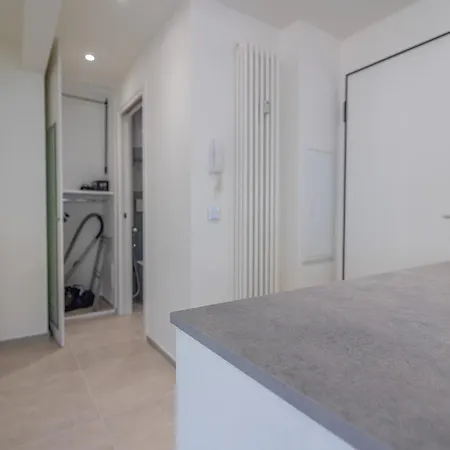Apartment Joli 2p Calme Refait A Neuf Avec Terrasse, Wifi Et Parking - Fr-1-196-340 Menton